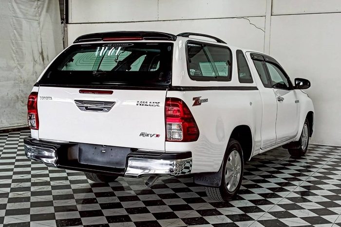 REVO 2WD 2021 2.4E AT DOUBLE CAB WHITE  4745 full