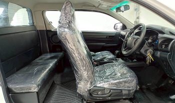 REVO 2WD 2021 2.4E AT DOUBLE CAB WHITE  4745 full