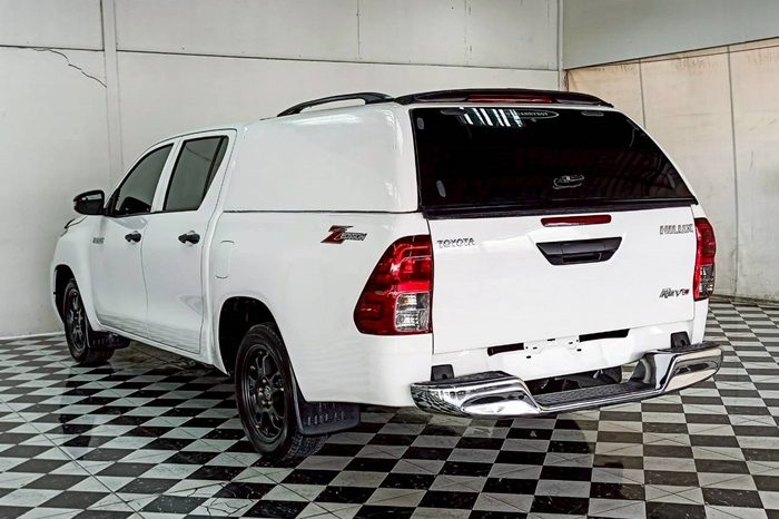 REVO 2WD 2022 2.4E AT DOUBLE CAB WHITE  5045 full