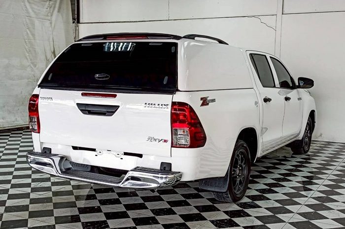 REVO 2WD 2022 2.4E AT DOUBLE CAB WHITE  5045 full