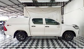 REVO 2WD 2022 2.4E AT DOUBLE CAB WHITE  5045 full