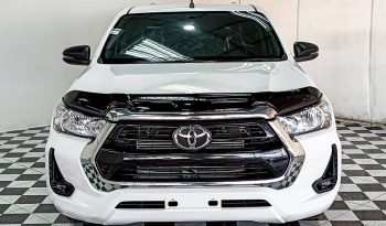 REVO 2WD 2022 2.4E AT DOUBLE CAB WHITE  5045 full