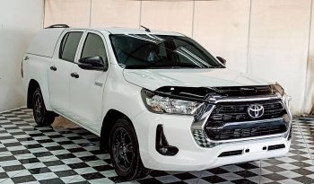 REVO 2WD 2022 2.4E AT DOUBLE CAB WHITE  5045 full