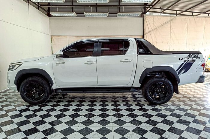 ROCCO 4WD 2019 2.8G AT DOUBLE CAB WHITE  6488 full