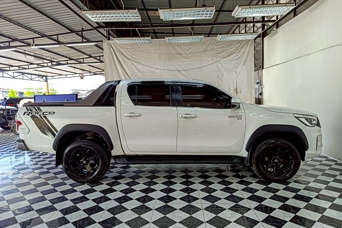 ROCCO 4WD 2019 2.8G AT DOUBLE CAB WHITE  6488 full