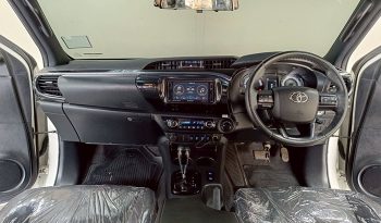 ROCCO 4WD 2019 2.8G AT DOUBLE CAB WHITE  6488 full