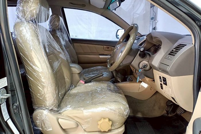 VIGO 2WD 2014 2.7E MT DOUBLE CAB BLACK  6626 full