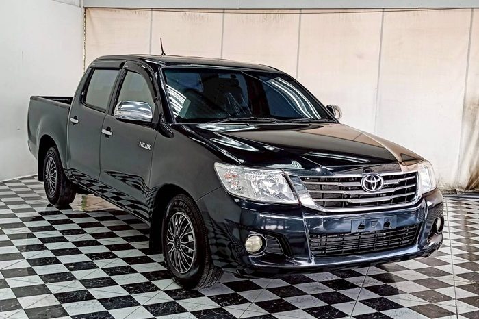 VIGO 2WD 2014 2.7E MT DOUBLE CAB BLACK  6626 full