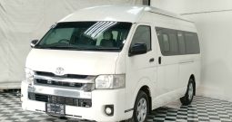 TOYOTA 2WD 2016 3.0 MT COMMUTER WHITE  7122