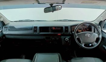 TOYOTA 2WD 2016 3.0 MT COMMUTER WHITE  7123 full