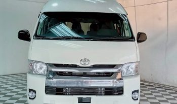 TOYOTA 2WD 2016 3.0 MT COMMUTER WHITE  7123 full
