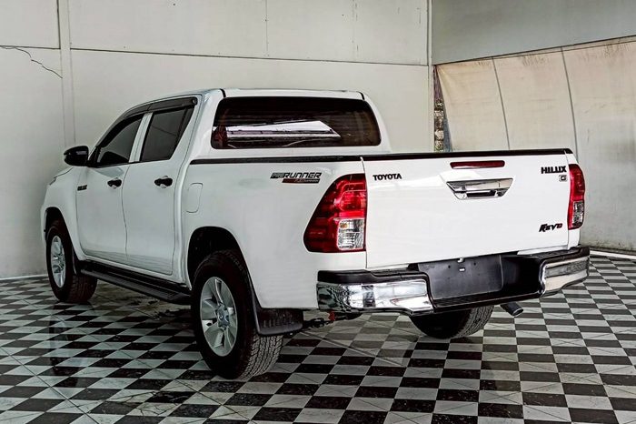 REVO PRE 2021 2.4E AT DOUBLE CAB WHITE  8474 full