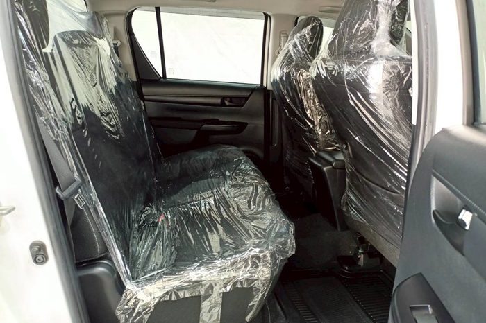 REVO PRE 2021 2.4E AT DOUBLE CAB WHITE  8474 full