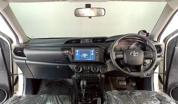 REVO PRE 2021 2.4E AT DOUBLE CAB WHITE  8474 full