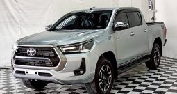 REVO 4WD 2021 2.4E MT DOUBLE CAB SILVER  8594