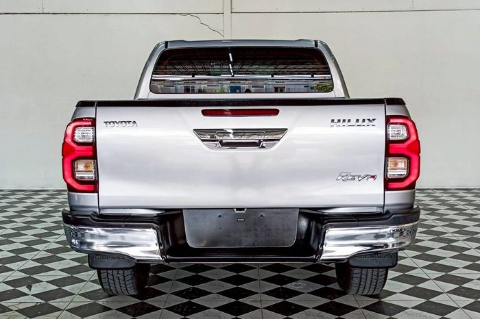 REVO 4WD 2021 2.4E MT DOUBLE CAB SILVER  8594 full