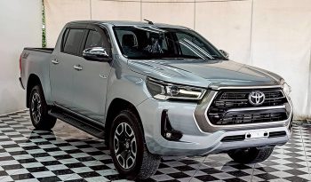REVO 4WD 2021 2.4E MT DOUBLE CAB SILVER  8594 full