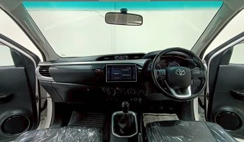 REVO 4WD 2018 2.4E MT SMART CAB WHITE  9919 full