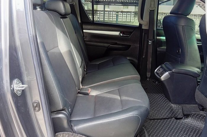 REVO PRE 2018 2.4G AT DOUBLE CAB DARK GREY  6531 full