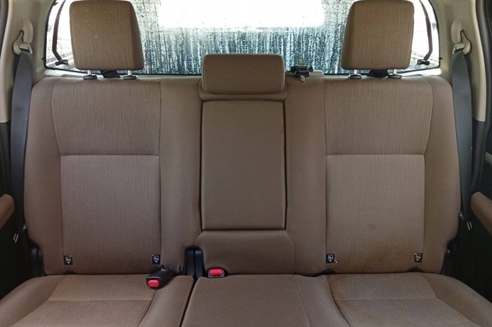 REVO PRE 2018 2.4E AT DOUBLE CAB SILVER  1361 full