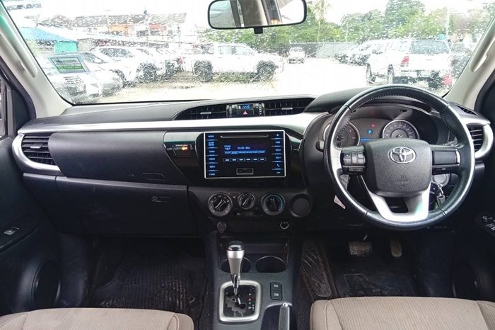 REVO PRE 2018 2.4E AT DOUBLE CAB BLACK  7719 full