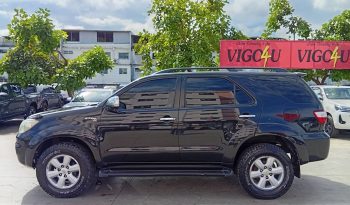 TOYOTA 2WD 2009 2.7V AT FORTUNER BLACK  806 full