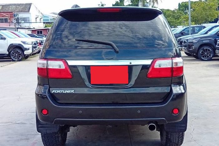 TOYOTA 2WD 2009 2.7V AT FORTUNER BLACK  806 full
