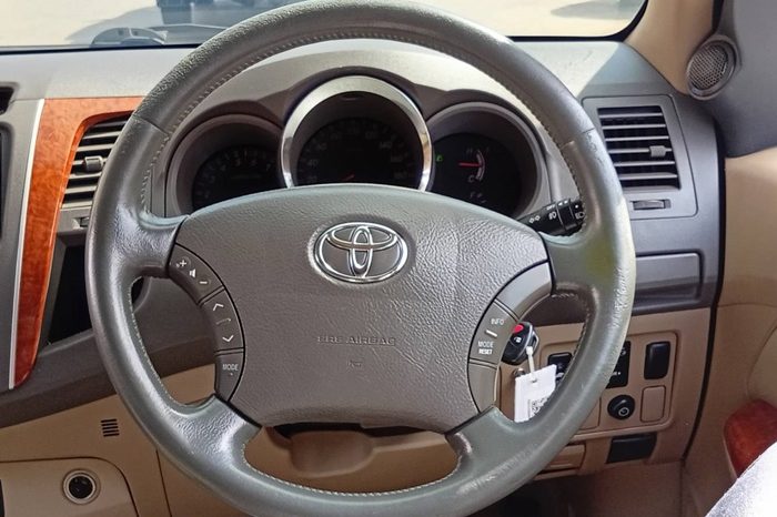TOYOTA 2WD 2009 2.7V AT FORTUNER BLACK  806 full