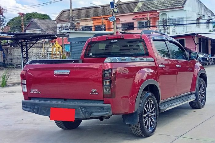 ISUZU 4WD 2019 3.0 AT DOUBLE CAB RED  5820 full