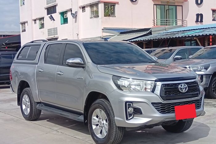 REVO PRE 2019 2.4E AT DOUBLE CAB SILVER  7819 full
