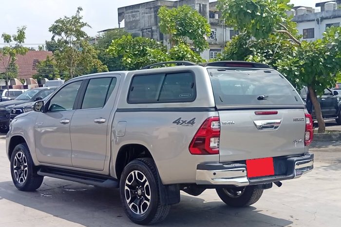 REVO 4WD 2020 2.8G AT DOUBLE CAB SILVER  2808 full