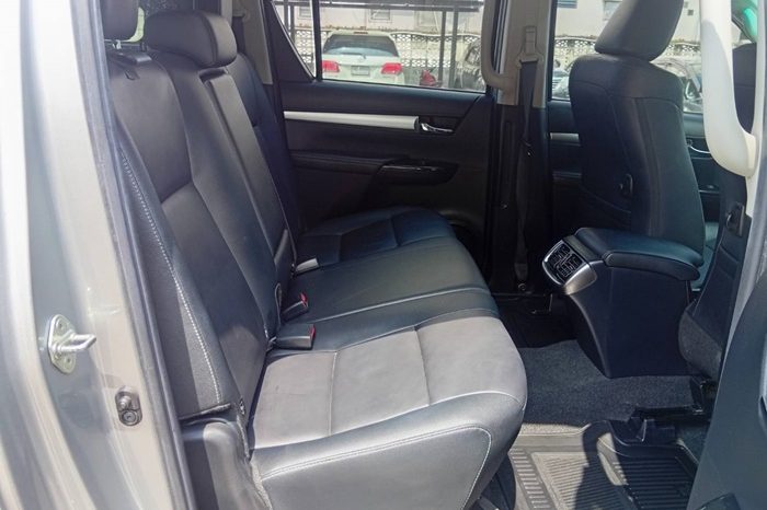 REVO 4WD 2020 2.8G AT DOUBLE CAB SILVER  2808 full