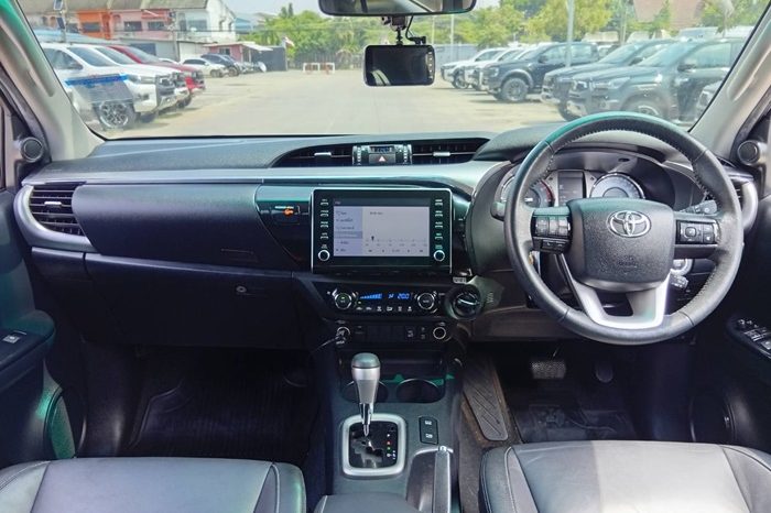 REVO 4WD 2020 2.8G AT DOUBLE CAB SILVER  2808 full