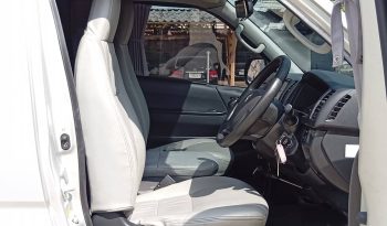 TOYOTA 2WD 2019 3.0 MT COMMUTER SILVER  3294 full