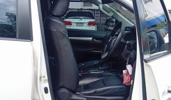 REVO PRE 2021 2.4E AT DOUBLE CAB WHITE  2232 full