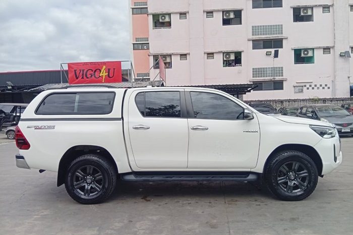 REVO PRE 2021 2.4E AT DOUBLE CAB WHITE  2232 full