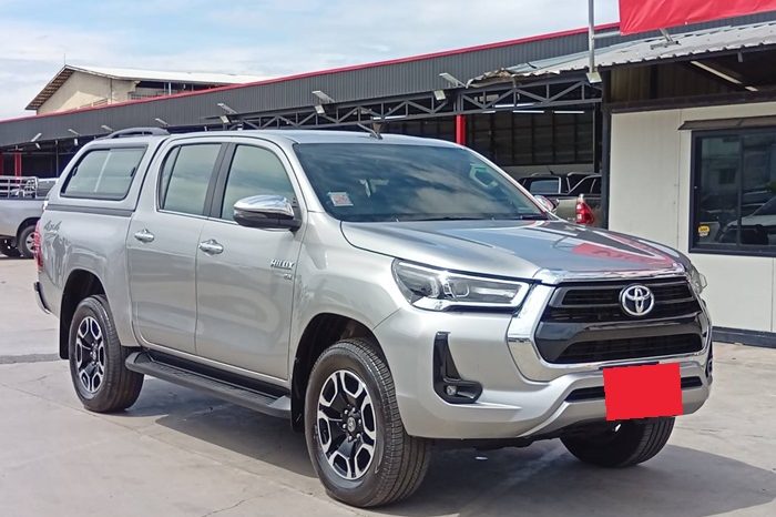 REVO 4WD 2020 2.8G AT DOUBLE CAB SILVER  2806 full