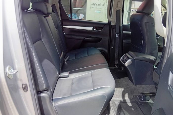 REVO 4WD 2020 2.8G AT DOUBLE CAB SILVER  2806 full