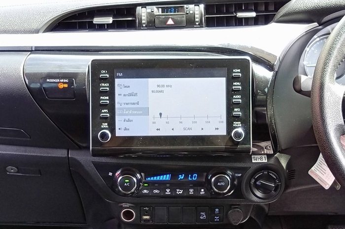 REVO 4WD 2020 2.8G AT DOUBLE CAB SILVER  2806 full