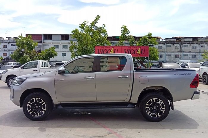 REVO PRE 2020 2.4 MID AT DOUBLE CAB SILVER  7468 full