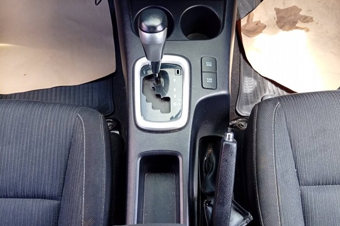 REVO PRE 2020 2.4 MID AT DOUBLE CAB SILVER  7468 full