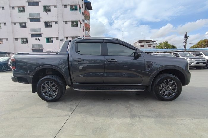 FORD 4WD 2023 2.0 AT DOUBLE CAB DARK GREY  13 full