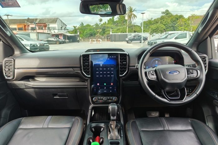 FORD 4WD 2023 2.0 AT DOUBLE CAB DARK GREY  13 full