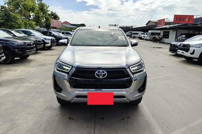 REVO 4WD 2020 2.8G AT DOUBLE CAB SILVER  8534 full