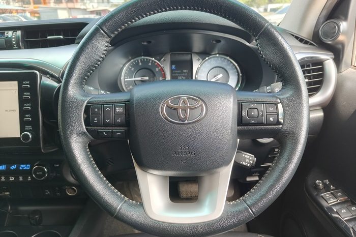 REVO 4WD 2020 2.8G AT DOUBLE CAB SILVER  8534 full
