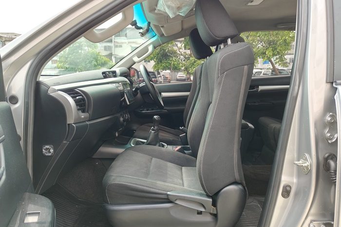 REVO 4WD 2019 2.4E MT DOUBLE CAB SILVER  183 full