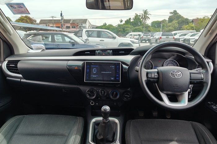 REVO 4WD 2019 2.4E MT DOUBLE CAB SILVER  183 full