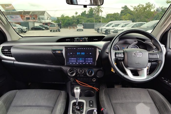 REVO PRE 2020 2.4E AT DOUBLE CAB SILVER  6422 full