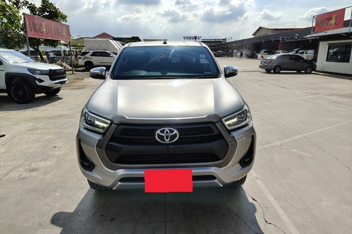 REVO 4WD 2021 2.4E MT DOUBLE CAB SILVER  7835 full