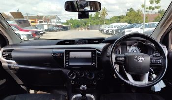 REVO 4WD 2021 2.4E MT DOUBLE CAB SILVER  7835 full